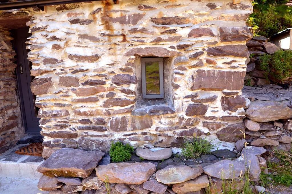 Secluded Cottage Nestled In The Beara Peninsula Килларни Экстерьер фото